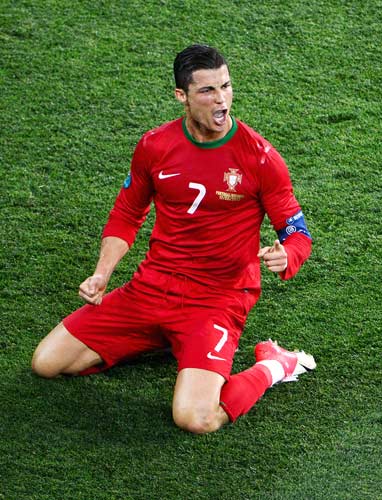 土超豪门官宣新赛季14人！博斯科维奇确定离队，招入刺头补充主攻