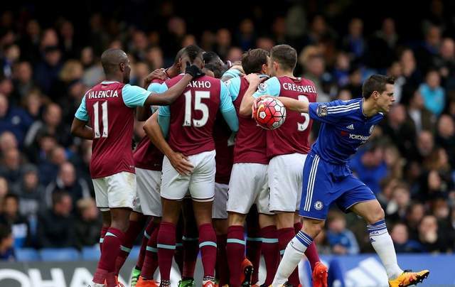 中国女足0-8惨败英格兰女足，张琳艳造险，斯坦韦戴帽