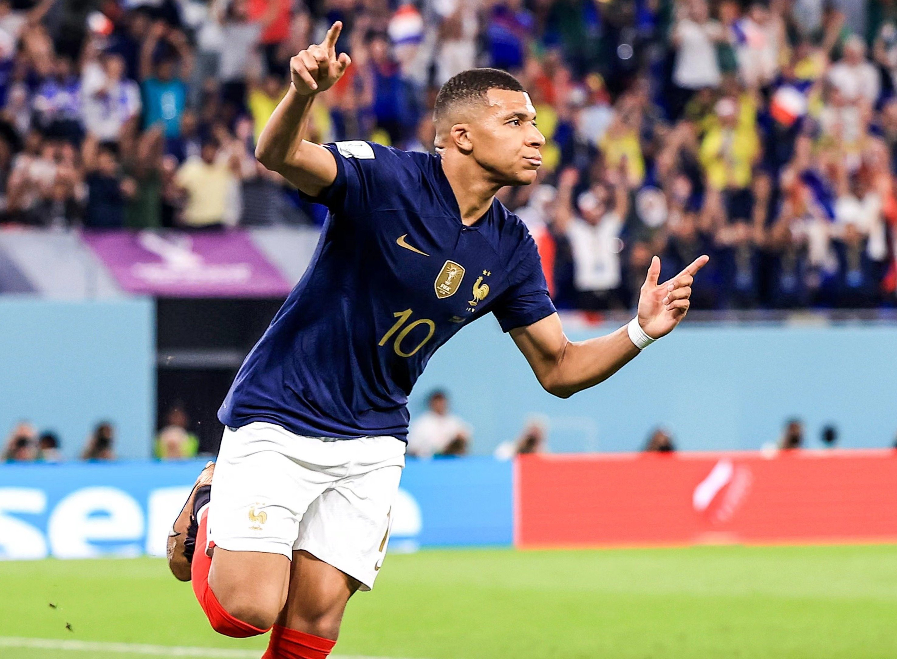 国安客场绝平深圳队