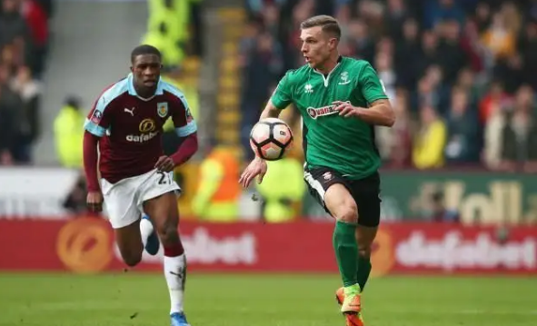 勇士战术轮换优化，末节得分能力提升