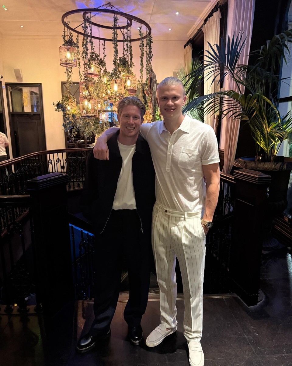 半场战报：利兹联0-0比利亚雷亚尔，尼奥托造险